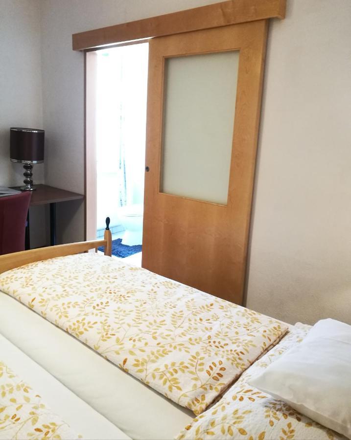 Gaestezimmer & Apartment Mayrhofer Waidhofen an der Ybbs Ngoại thất bức ảnh